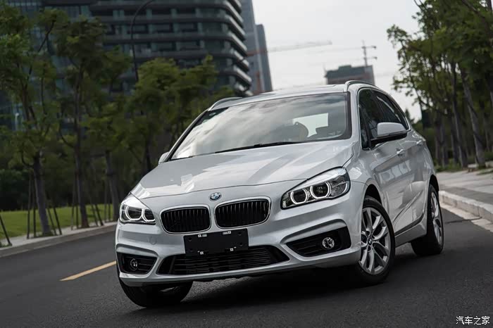 0 | 回复: 0 宝马2系旅行车论坛 提车作业-白色220领先