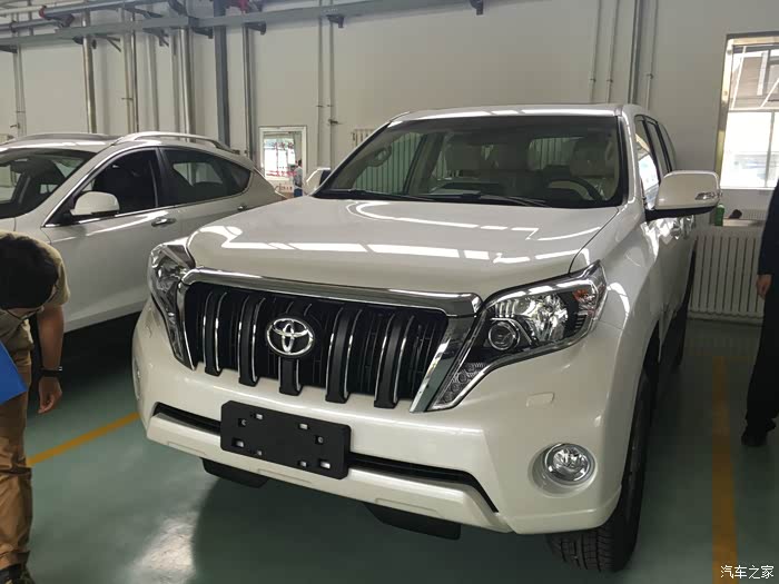 国产普拉多2700高配订车提车用车