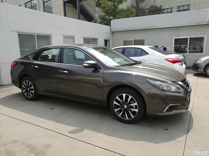 2016款新天籁琥珀金2.5l智享版选车,订车,提车记 持续