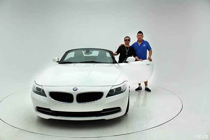 人生拥有的第一台跑车,宝马z4提回家,小小激动一下