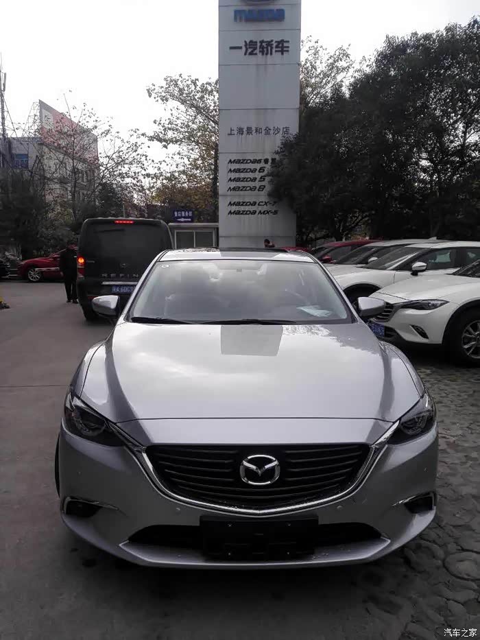 问个问题,新阿的幻影银是不是和cx4一样的银