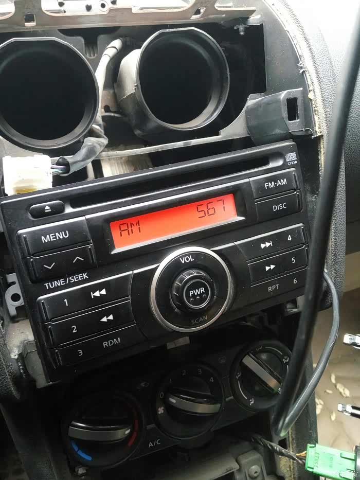 老逍客cd加装aux音频线