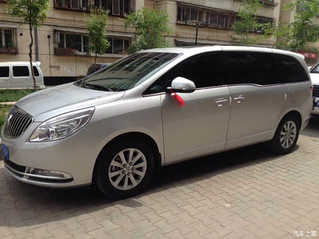 海量gl8实拍靓照车友们慢慢欣赏