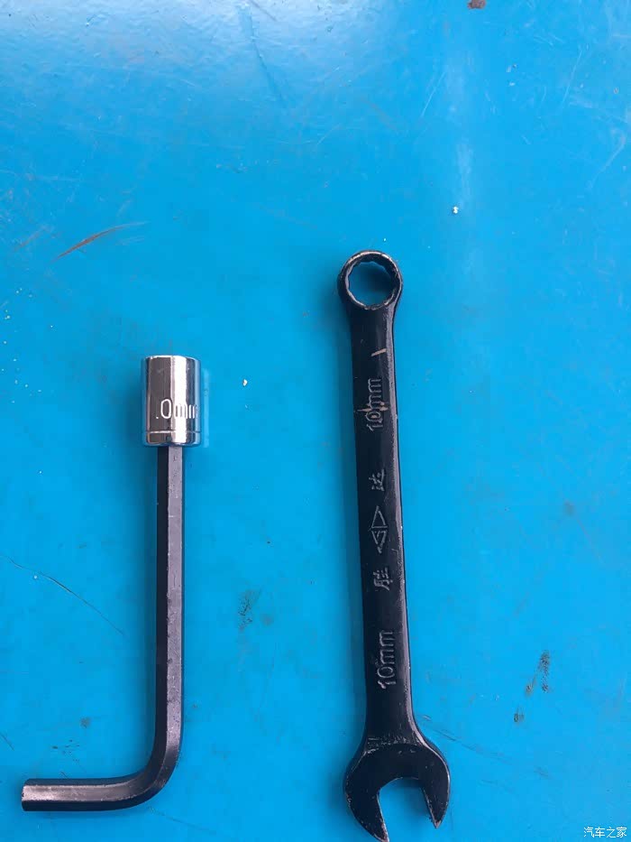 今天帮车友做了一个油门间隙调节器