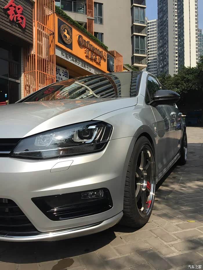 喜欢银色大众高尔夫7