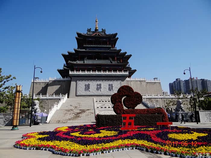 清渭楼新疆舞-陕西咸阳清渭楼广场新疆舞采风录