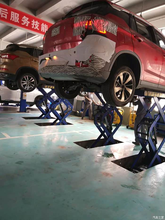 最新传祺GS4谍照 2018款 大改款 某4S看到的