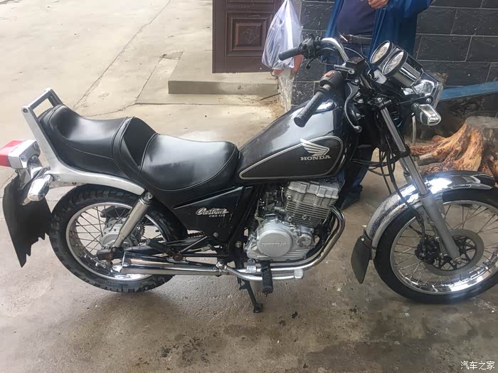 晒晒俺的收藏1994年本田cbx125太子