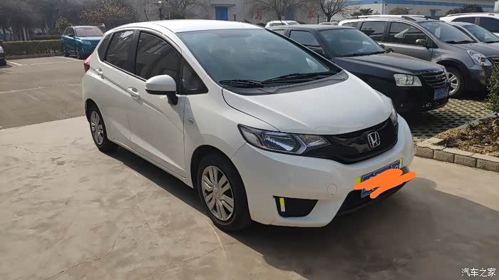 卖三代飞度啦绝版18年本田飞度手挡感谢版主呀