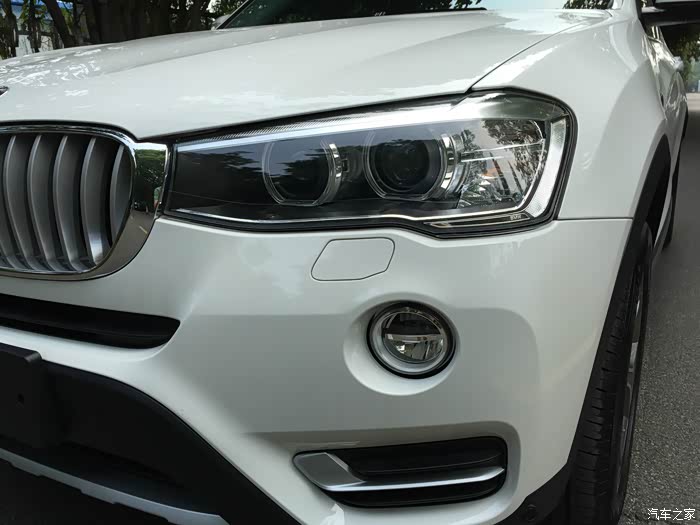 天使眼加开眼角设计,犀利,有神.