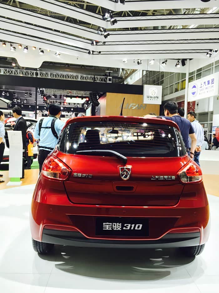 2016北京国际汽车展—柳州28直播宝骏310