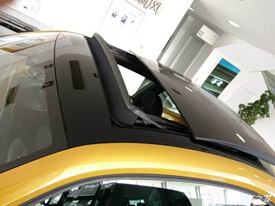 陪朋友订了新款甲壳虫