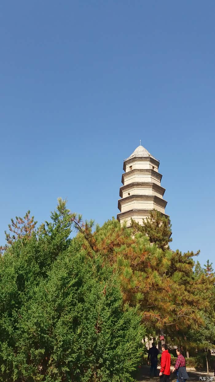 闪游延安革命圣地换容颜延河宝塔展新姿