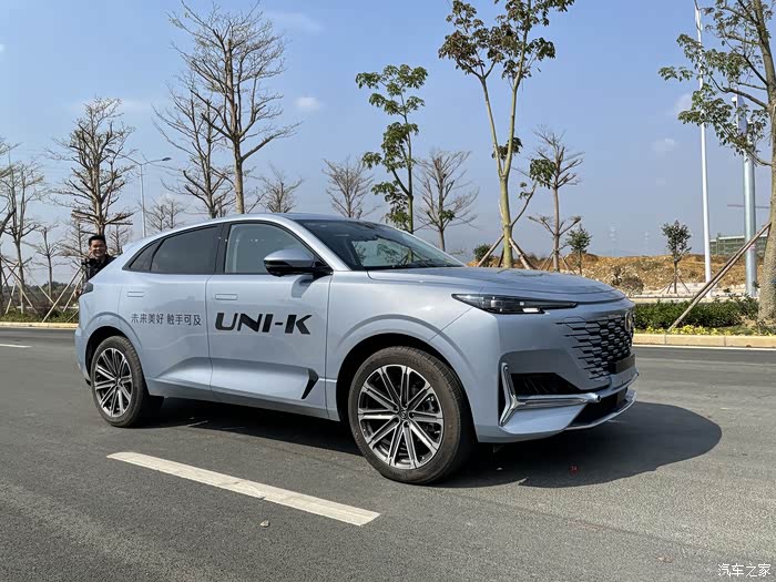 unik试驾园博园的风景真的好美