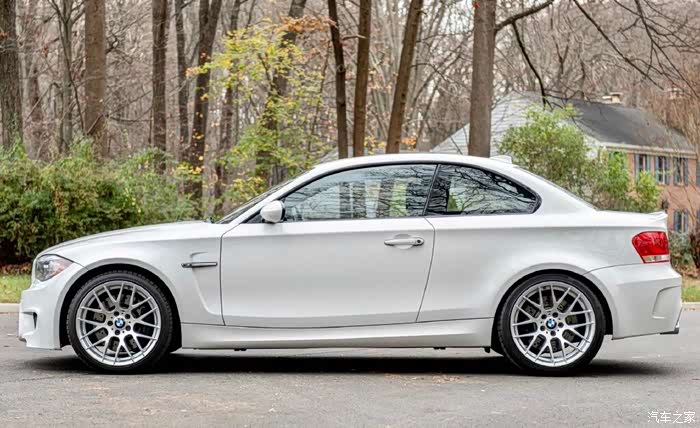 【图】宝马1m 稀有物种,搭载3.0t六速手动变速箱.