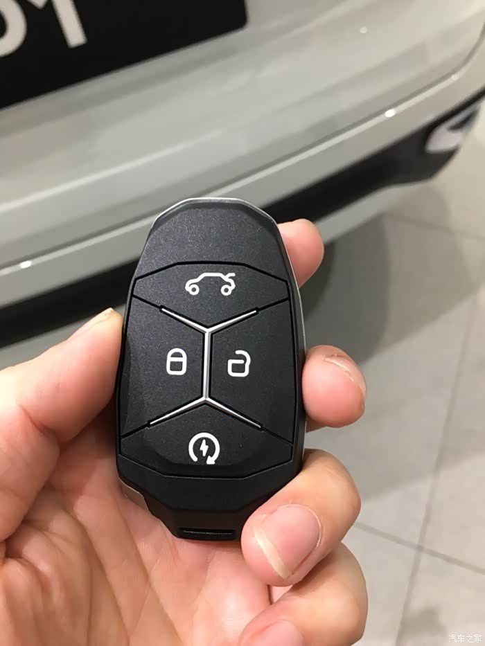 领克车钥匙图片有没有