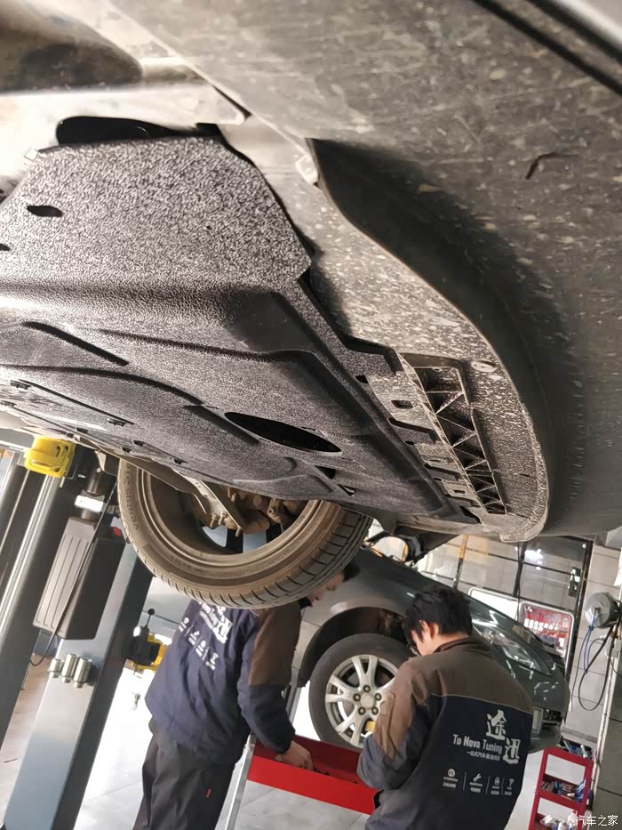 高尔夫7.5代1.4t挚爱版需要加发动机护板吗?大师们