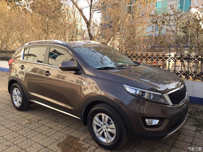 起亚智跑自动gl沙滩金