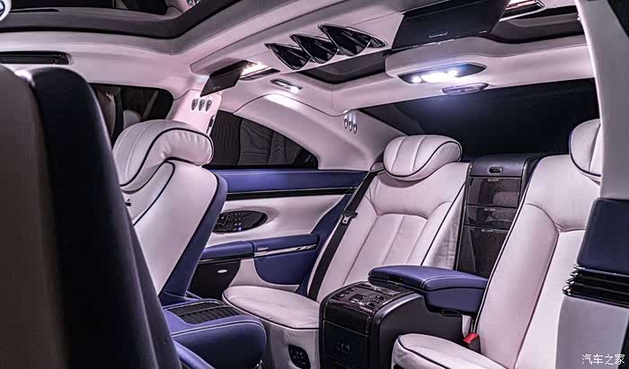 迈巴赫57s 蓝色内饰,612马力