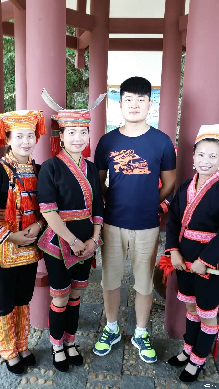 【宝骏560试驾报告】香车美女全都有.