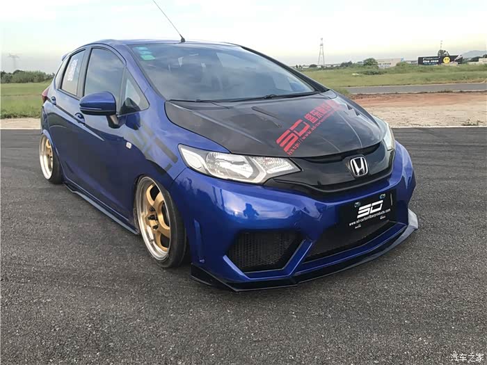 本田飞度gk5改装大包围啦啦啦