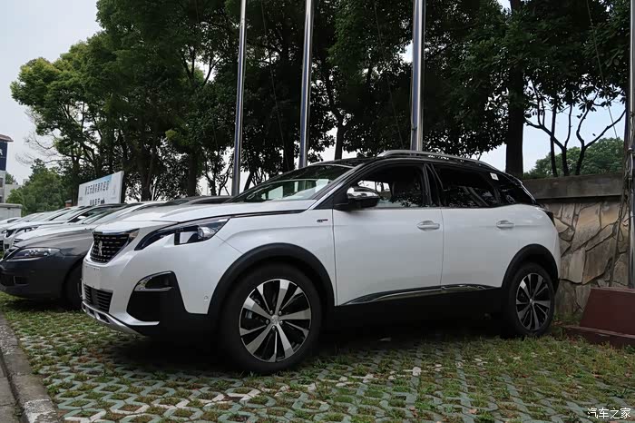 求几张4008白车黑顶的图片!