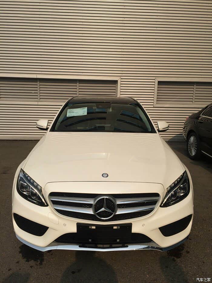 请教一下白色车漆的问题