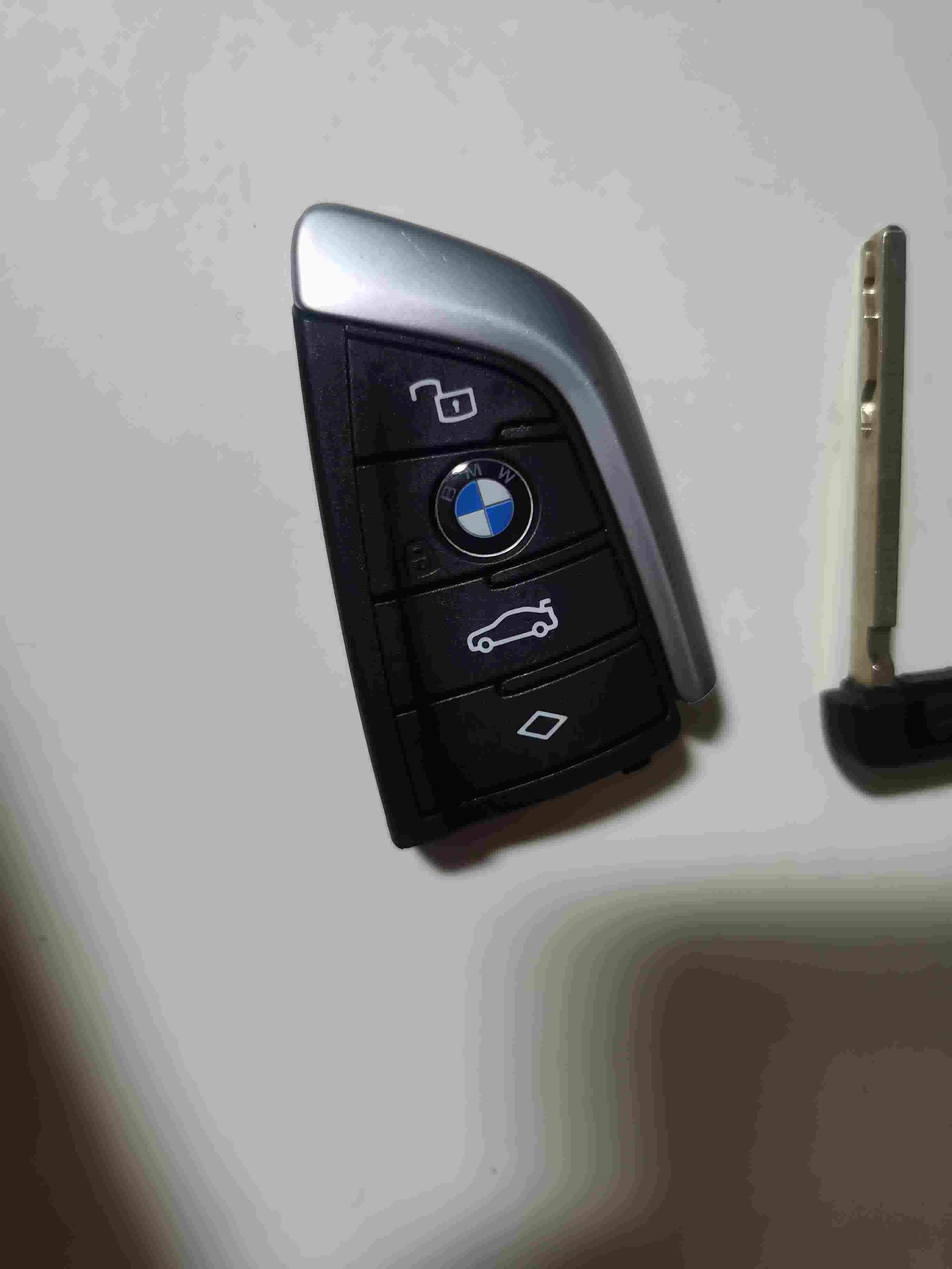 刀锋钥匙配一把多少钱