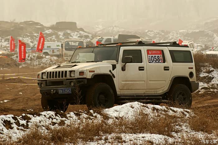 越野e族北京年会永定河场地越野赛纪实