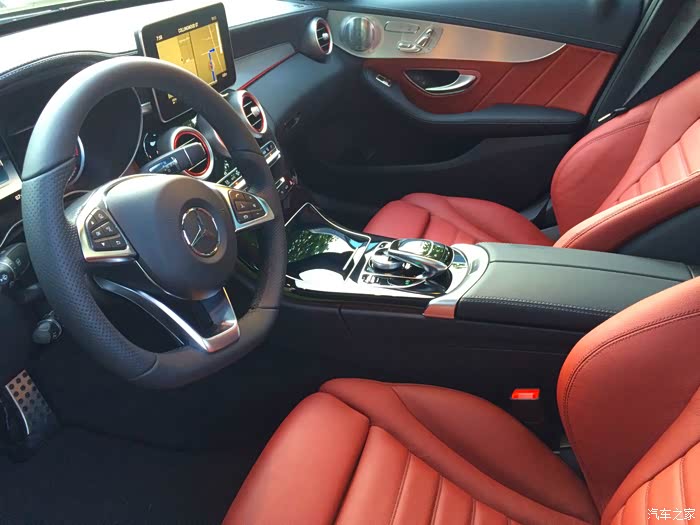 【图】【低调的优雅 黯湛的掠影】 提c400 4matic黑外红内_奔驰c级