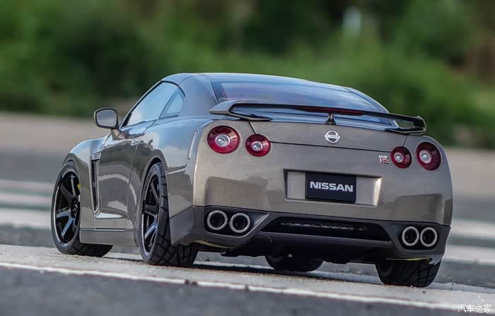 百搭神器 rays te37 换鞋的战神35外拍 by 小科