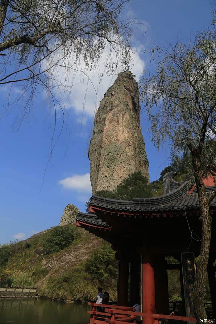 徒步舒仙古道看千姿百态石笋赏分外妖娆仙都