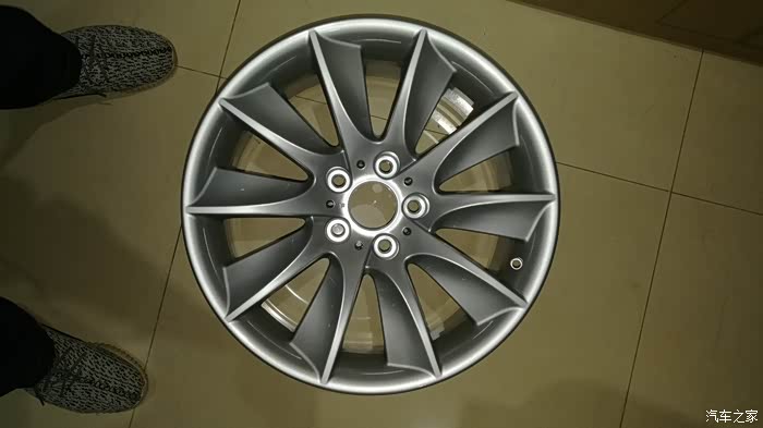 出套535i原厂18寸旋风轮毂全新的