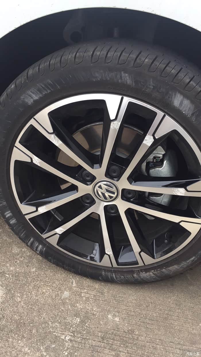 原厂的高尔夫rline轮毂多少钱一只