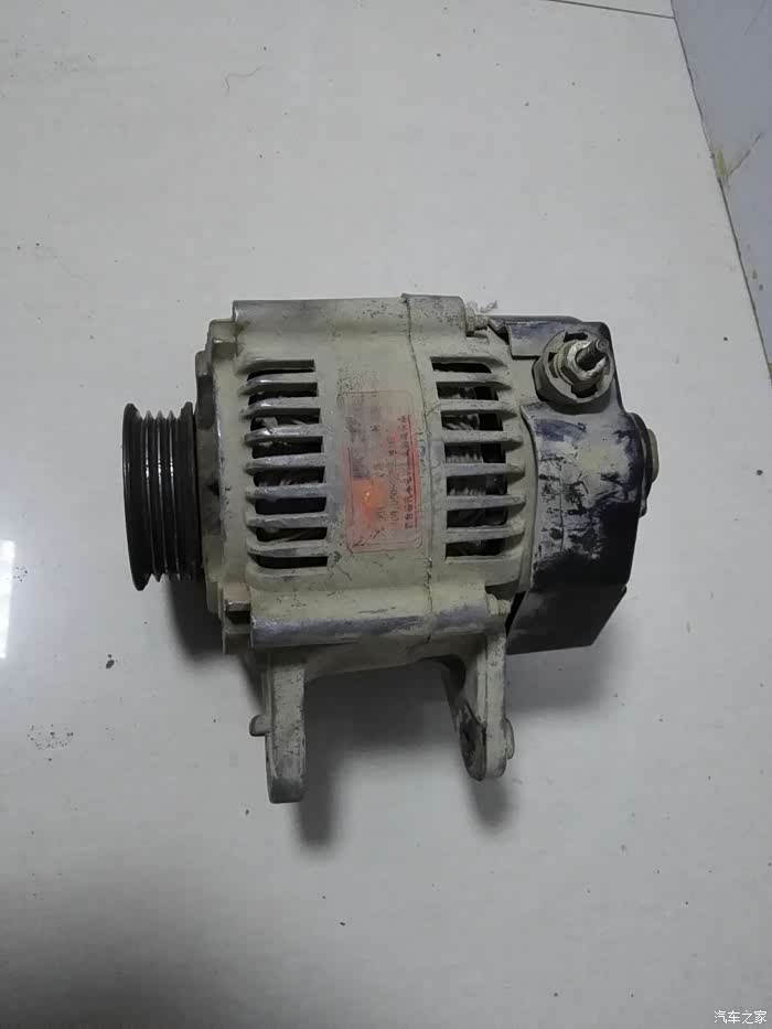 这个就是发电机,不过这个是伊兰特的