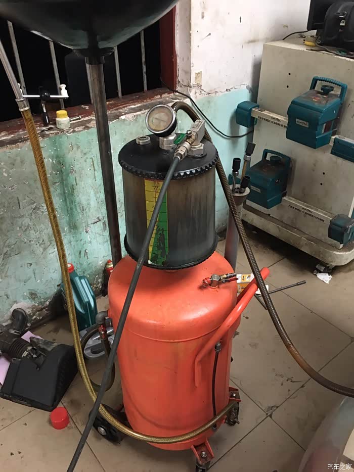 12款天籁清洗油路作业