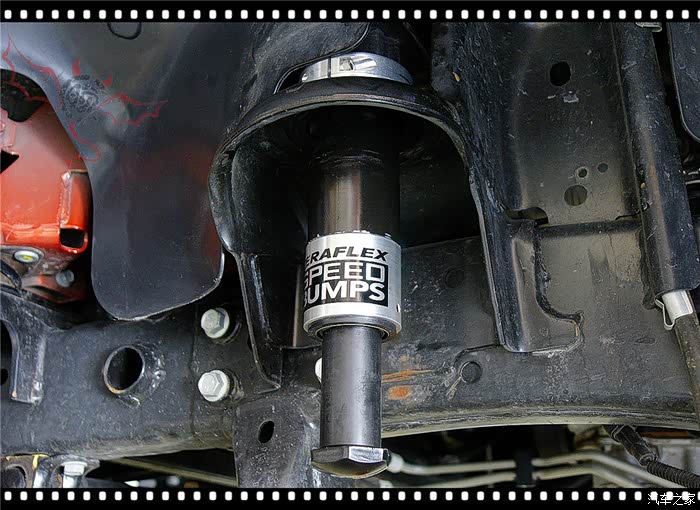 jk牧马人安装前后teraflex限位缓冲器