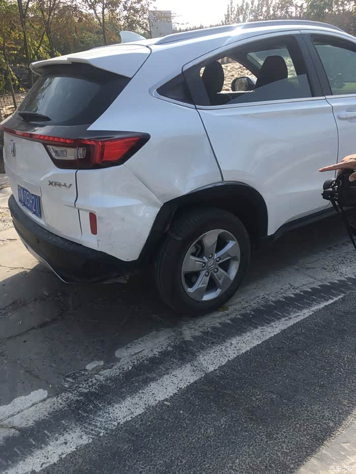 xrv15被撞坏修理多少钱