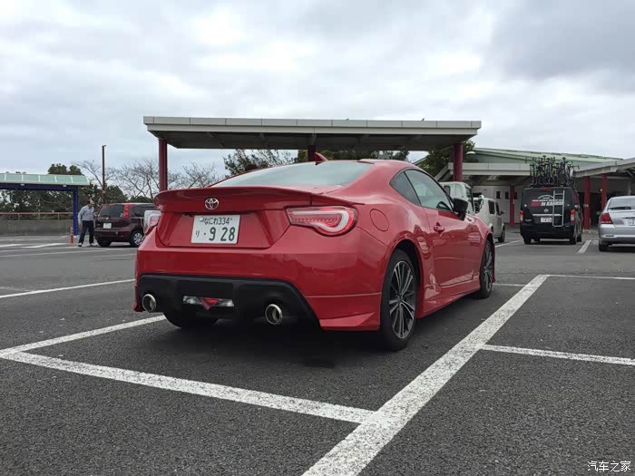 【图】日本服务区实拍小改86!原厂也很骚!_丰田86论坛_汽车之家论坛