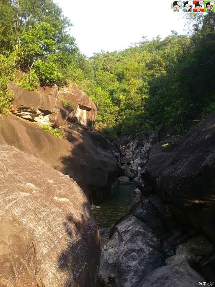 蓬门今始为君开白马潭水深游记