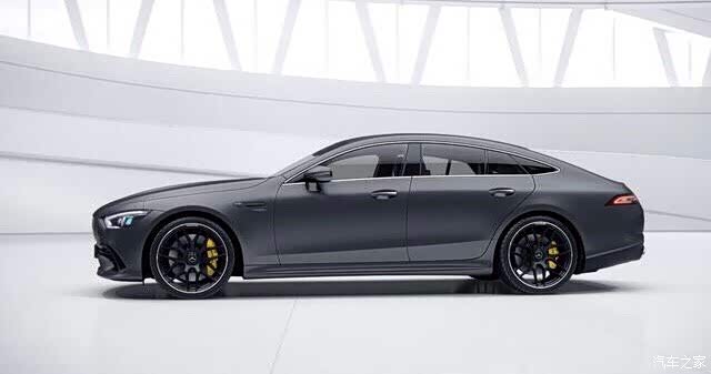实拍全新奔驰amg gt43 四门版,完美帅气.