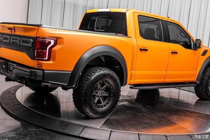 ford f150 raptor 太霸气了.