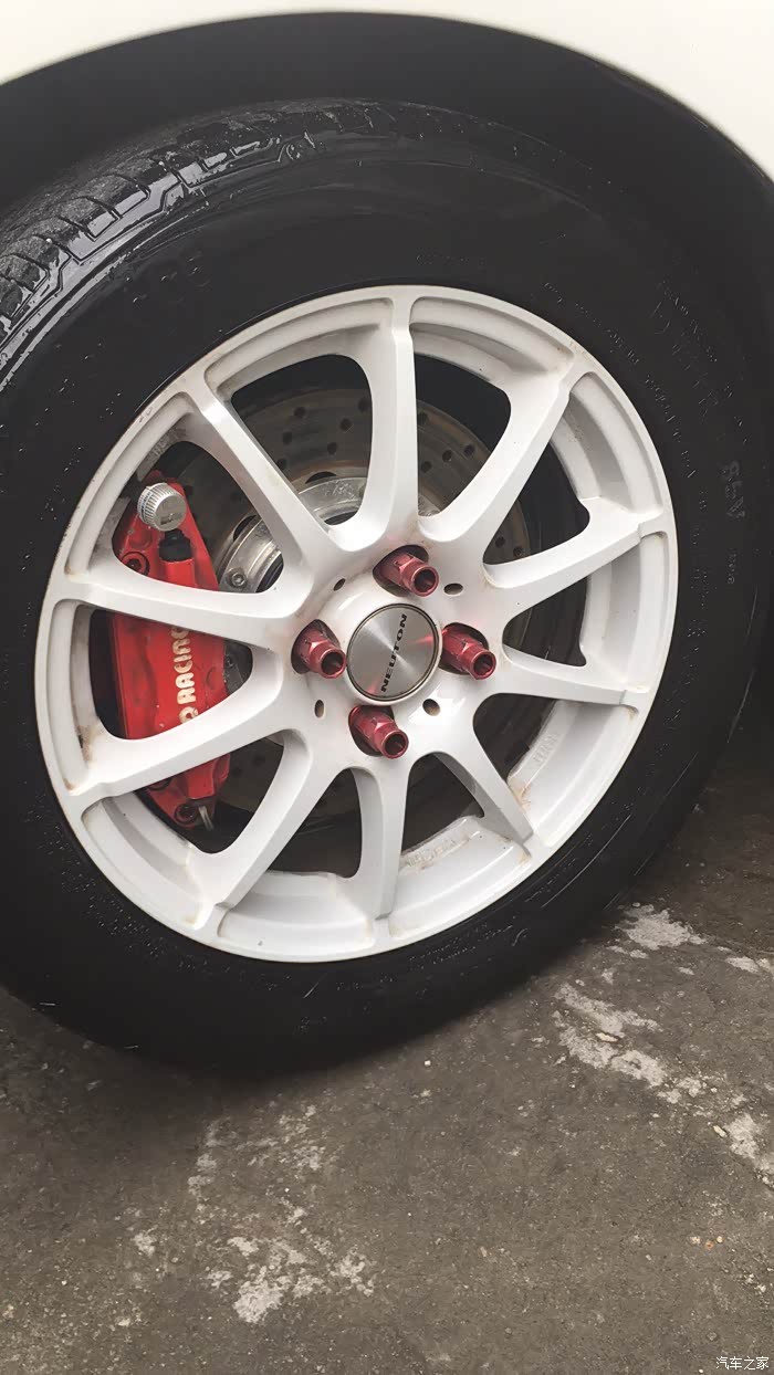 出一套15寸白色雅泛迪sl77,还在车上,要就马上拆,1000包邮,要的私信