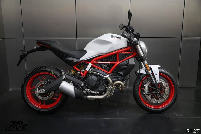 骑乘体验杜卡迪monster797实拍解析
