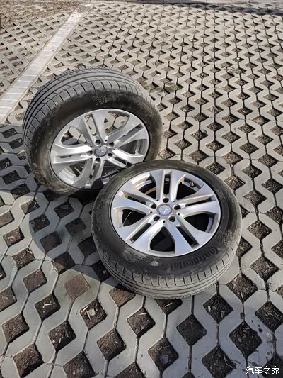 出17寸轮胎一套