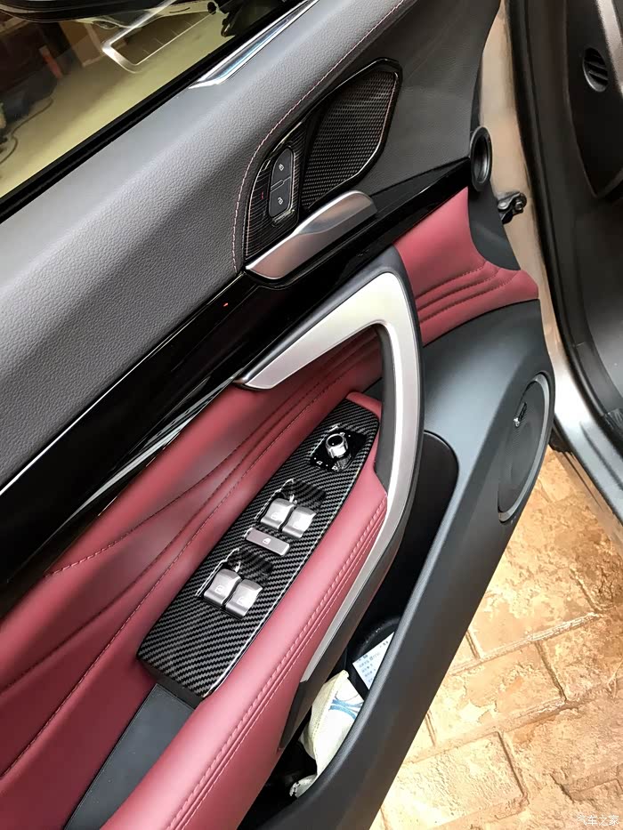 赣州八九提车记第一帖旗舰vv7s灰色酒红内饰内饰小改装申精