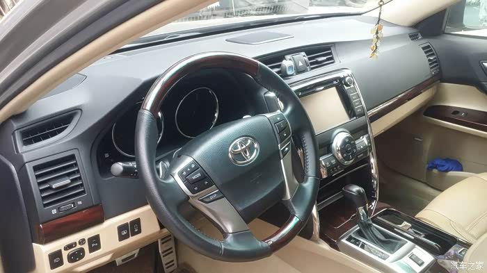 2013款新锐志升级整车内饰桃木,请看图