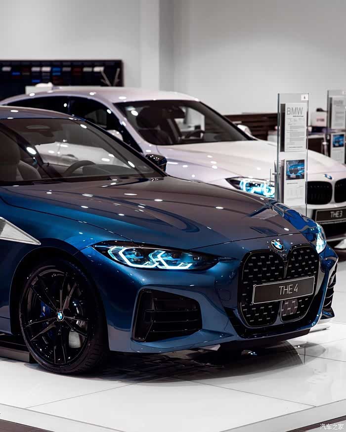 宝马4系竞速蓝换代后更加跑车化的外观
