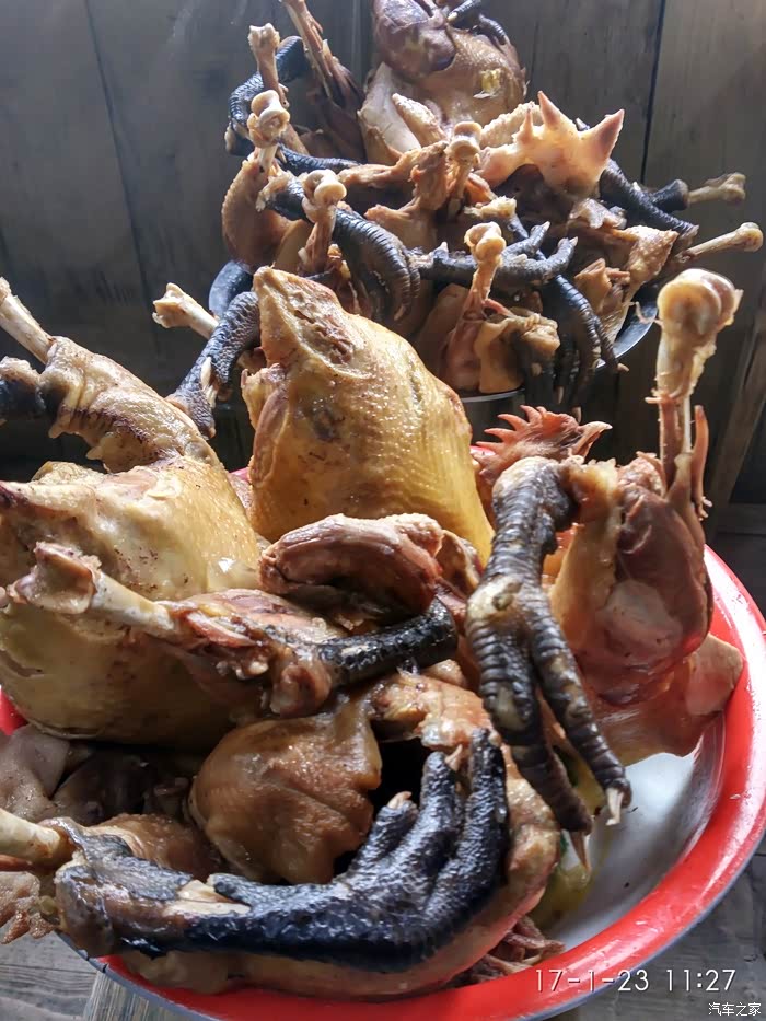 美食传说中的四川天全县桥头堡抄手继续整起