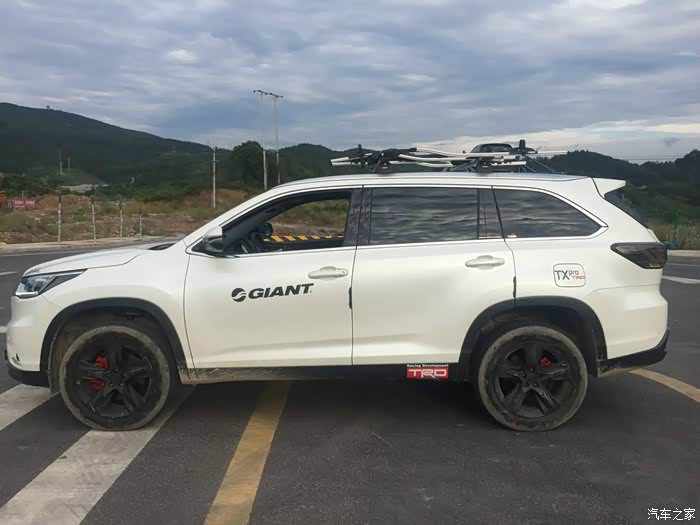 甩一套15汉兰达全车升高4公分加强弹簧